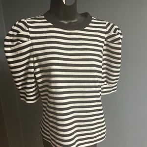 Stripe black and white pucker sleeve